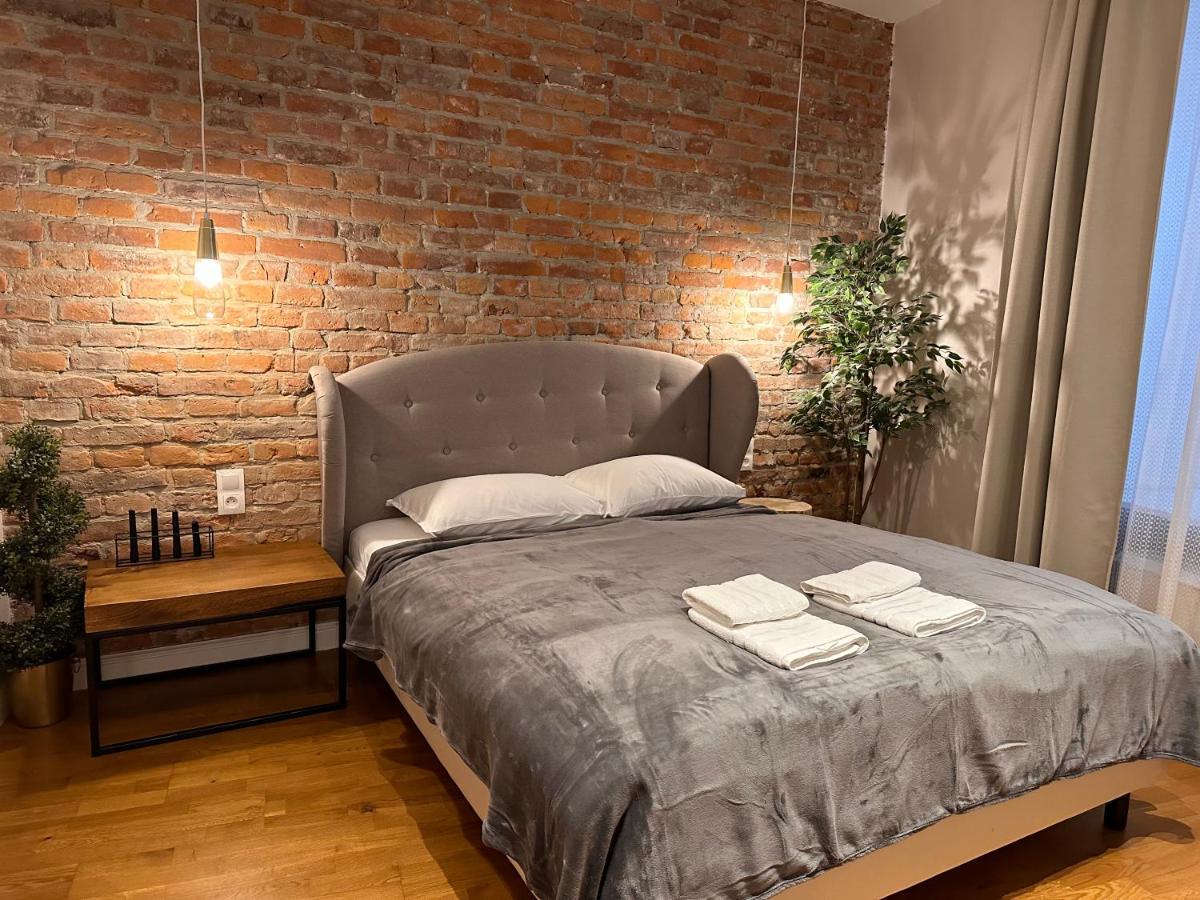Centrum Apartamenty Stare Miasto Cracovia Exterior foto